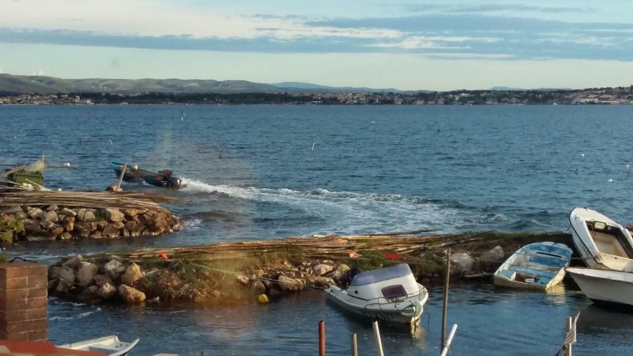 La Cabane D'Isa Sète Eksteriør bilde